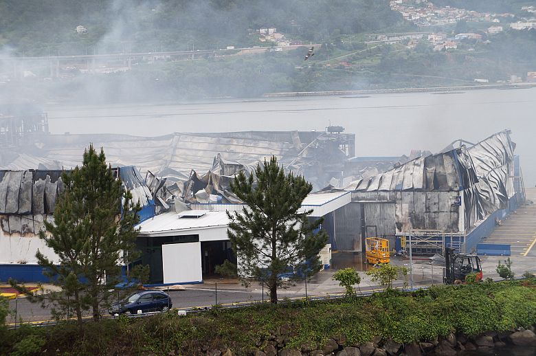 2016 05 09 IncendioFandicostaDomaio20.JPG